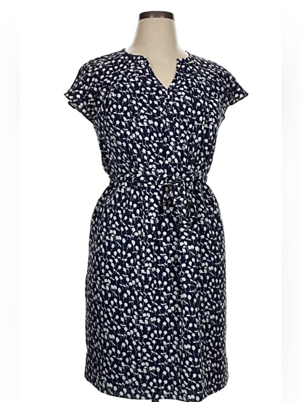 Talbots Outlet Dark Navy Dress with Cream Floral Print and Matching Fabric Belt